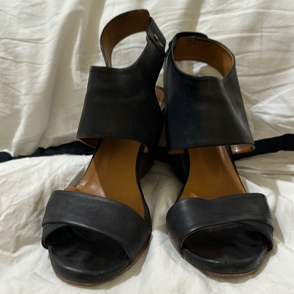 Coclico Black size 37 wedges